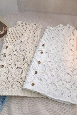 French V-Neck Sleeveless Lace Short Vest for Women - Slimming Summer Outerwear, Versatile Korean Style Top