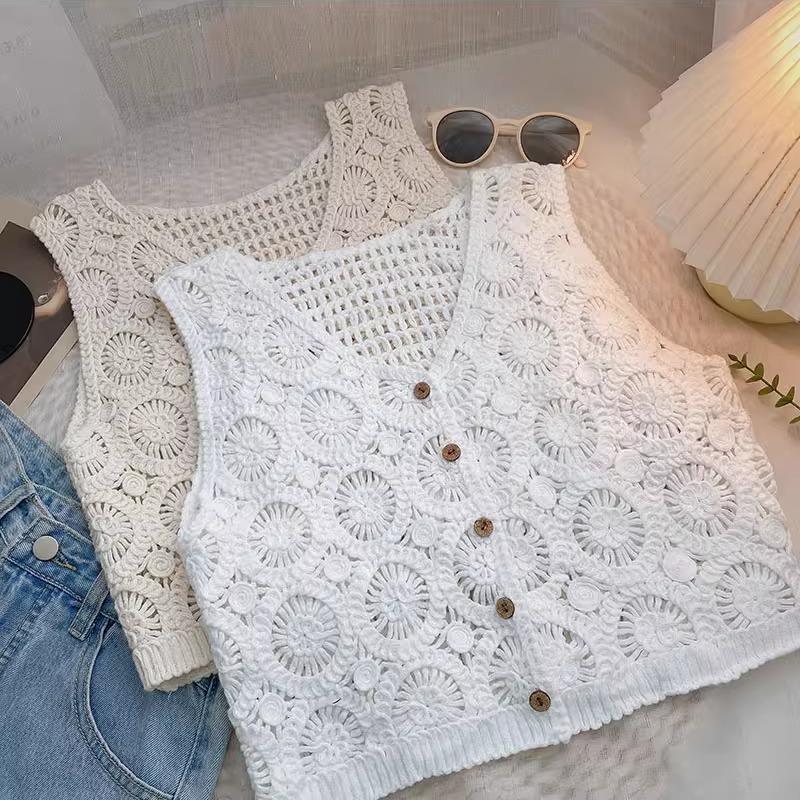 French V-Neck Sleeveless Lace Short Vest for Women - Slimming Summer Outerwear, Versatile Korean Style Top French V-Neck Sleeveless Lace Short Vest for Women - Slimming Summer Outerwear, Versatile Korean Style Top