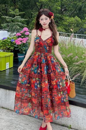 French Vintage Floral Long Dress with V-Neck and Spaghetti Straps - Summer Vacation Style Inspired by 90s and Y2K Fashion
