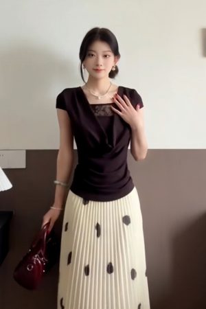 French Vintage Ruffled Collar T-Shirt for Women - Summer Lace Splicing, Waist-Cinching Slimming Short Sleeve Fitted Top