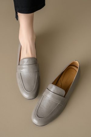 Genuine Leather Flat Loafers for Women â€“ Versatile Soft-Soled Driving Shoes, Italian Style Grandma Shoes
