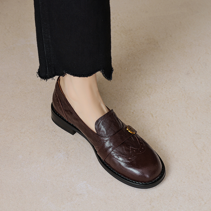 Genuine Leather Round Toe Camellia Loafers for Women, British Style Brogue Carved Flats, Vintage Inspired Footwear Genuine Leather Round Toe Camellia Loafers for Women, British Style Brogue Carved Flats, Vintage Inspired Footwear
