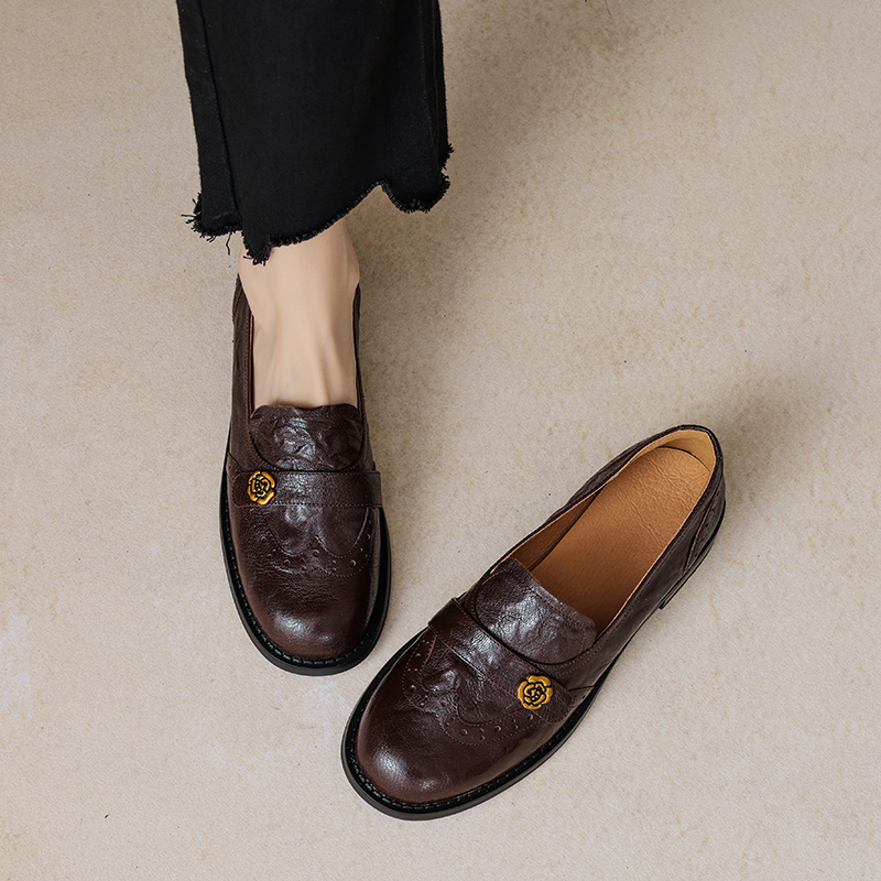 Genuine Leather Round Toe Camellia Loafers for Women, British Style Brogue Carved Flats, Vintage Inspired Footwear Genuine Leather Round Toe Camellia Loafers for Women, British Style Brogue Carved Flats, Vintage Inspired Footwear