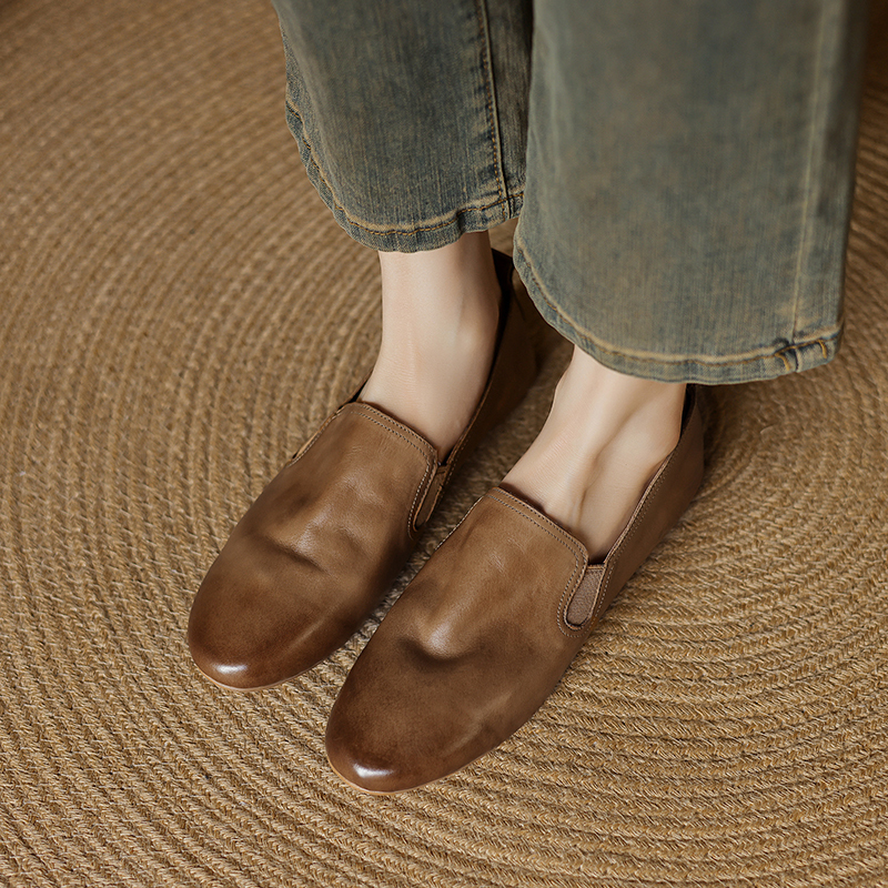 Genuine Leather Round Toe Slip-On Loafers for Women - Retro Vintage Flat Shoes Genuine Leather Round Toe Slip-On Loafers for Women - Retro Vintage Flat Shoes