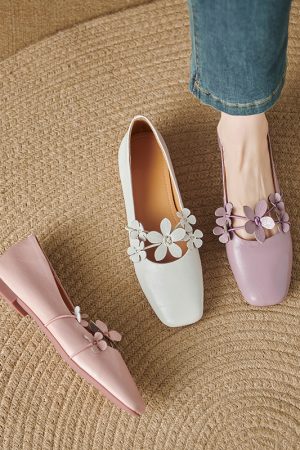 Genuine Leather Square Toe Flower Shallow Mouth Flats for Women - Comfortable Versatile 2025 Trendy Footwear