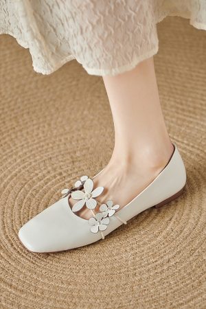 Genuine Leather Square Toe Flower Shallow Mouth Flats for Women - Comfortable Versatile 2025 Trendy Footwear