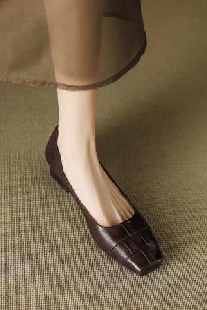 Genuine Leather Square Toe Woven Chunky Heel Shoes for Women - Versatile Commuting Style, Perfect for Work and Casual Wear