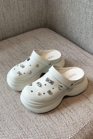 Genuine Leather Thick-Soled Closed-Toe Sandals for Women - 2025 Summer Versatile Half Slippers, Niche Fashion Footwear