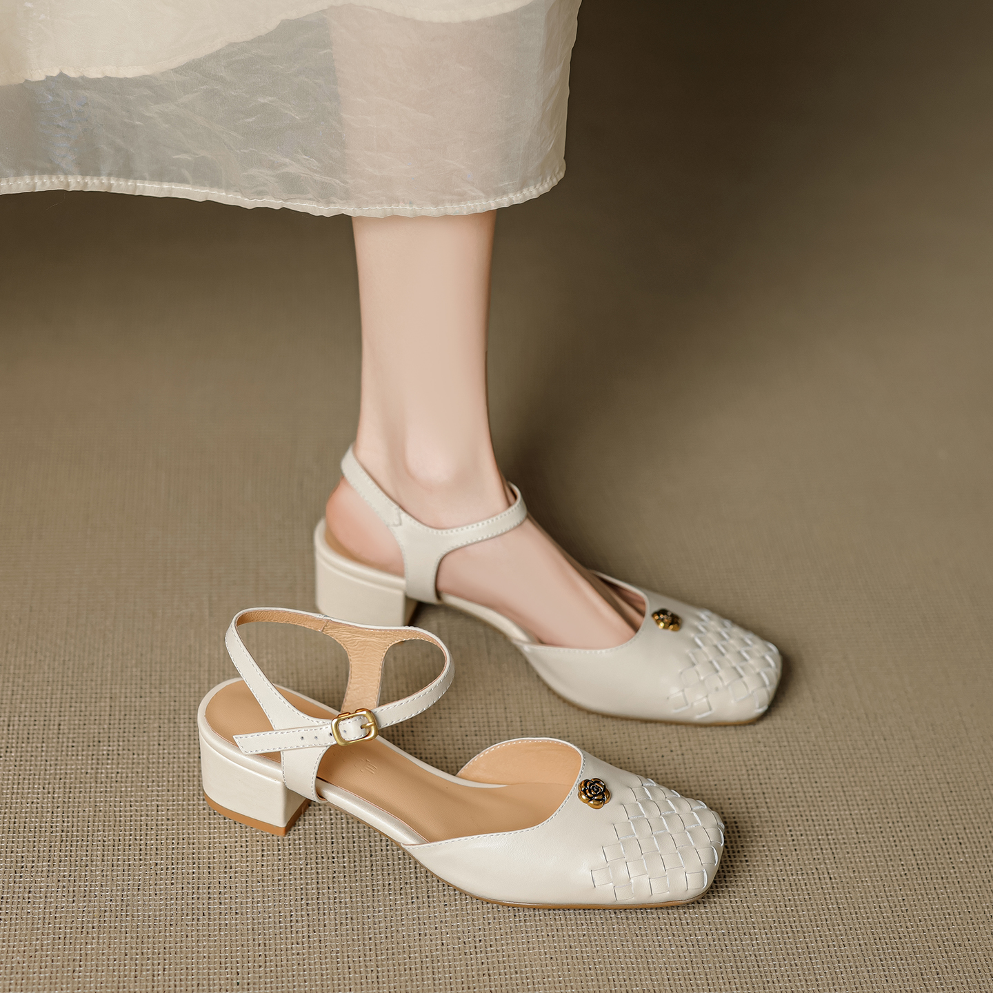 Genuine Leather Woven Camellia Sandals for Women - Vintage French Mid-Heel Closed-Toe Summer Shoes Genuine Leather Woven Camellia Sandals for Women - Vintage French Mid-Heel Closed-Toe Summer Shoes