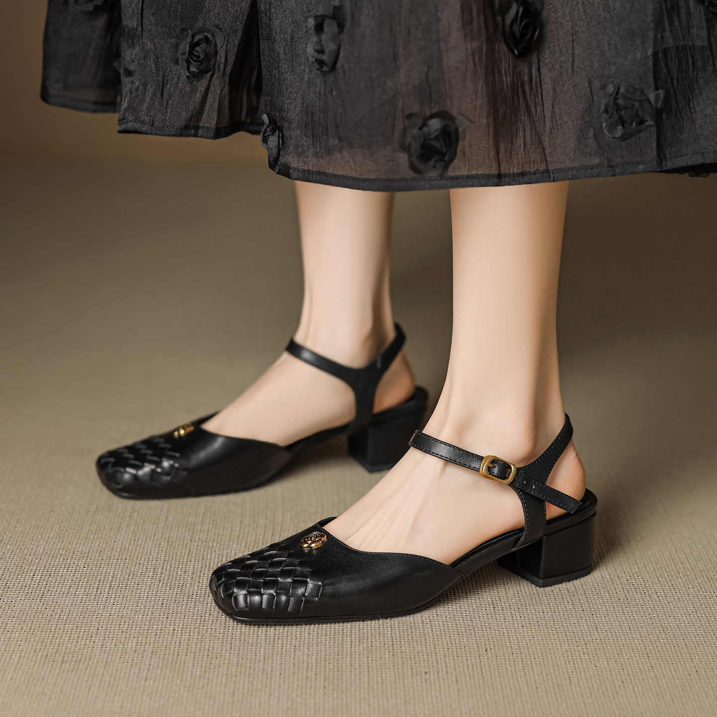 Genuine Leather Woven Camellia Sandals for Women - Vintage French Mid-Heel Closed-Toe Summer Shoes Genuine Leather Woven Camellia Sandals for Women - Vintage French Mid-Heel Closed-Toe Summer Shoes