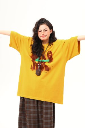 Ginger Yellow Retro Printed Short Sleeve T-Shirt for Women, Trendy Loose Fit Casual Tee, Summer 2025 Fashion