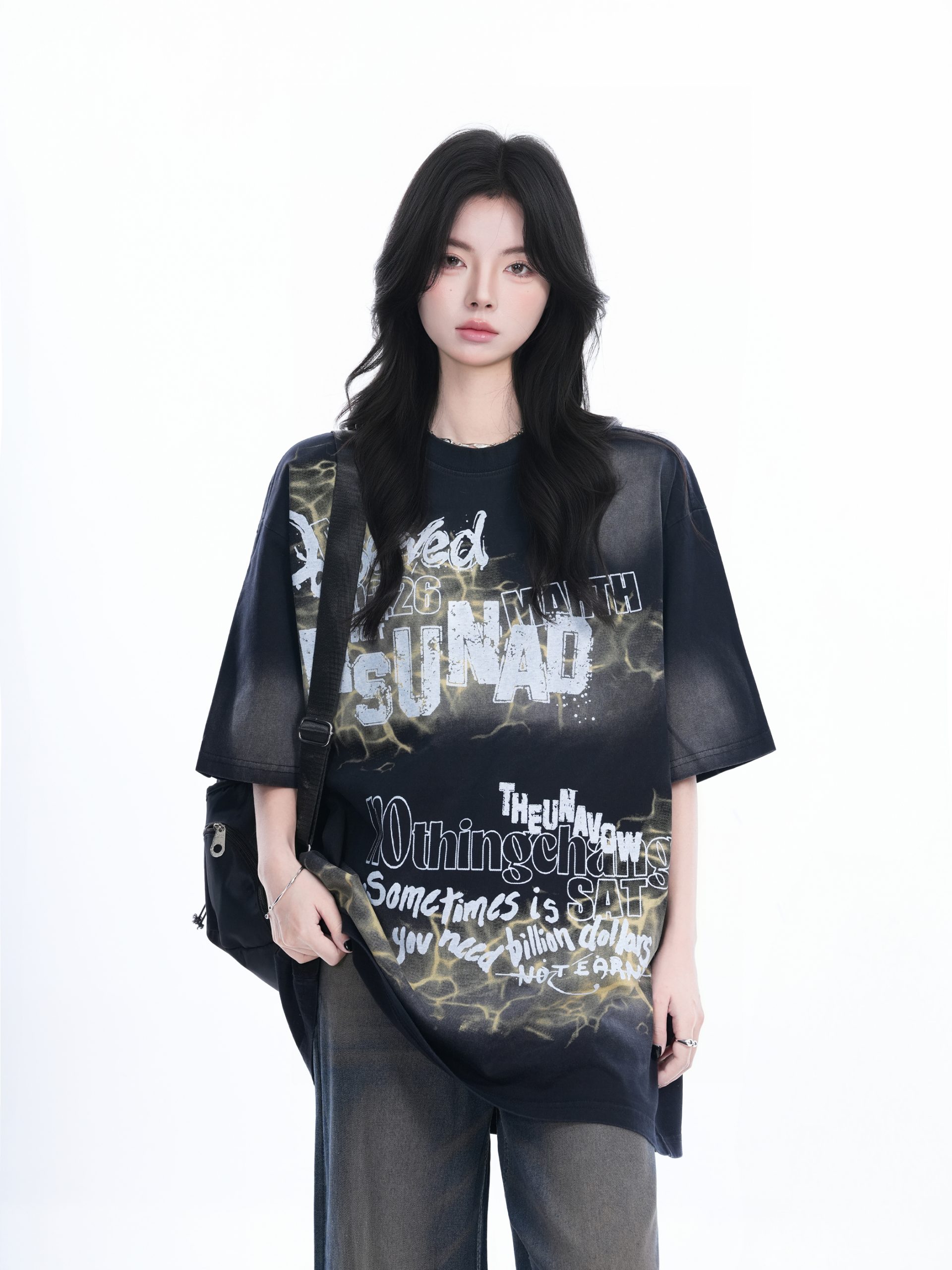 Gradient Pink Oversized Short Sleeve T-Shirt for Women - Trendy American High Street Style with Sit and Eat Until the Mountains Are Empty Design Gradient Pink Oversized Short Sleeve T-Shirt for Women - Trendy American High Street Style with Sit and Eat Until the Mountains Are Empty Design