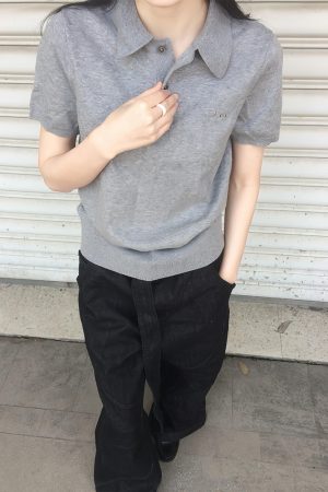Gray Knitted Short-Sleeve Women's Polo T-Shirt - College Style Slim Fit Summer Top for Versatile Casual Looks