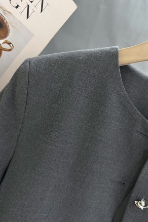 Gray Textured Lightweight Suit Jacket for Women - Slimming Summer Style, Mature Streetwear, 2025 Fashion Trend