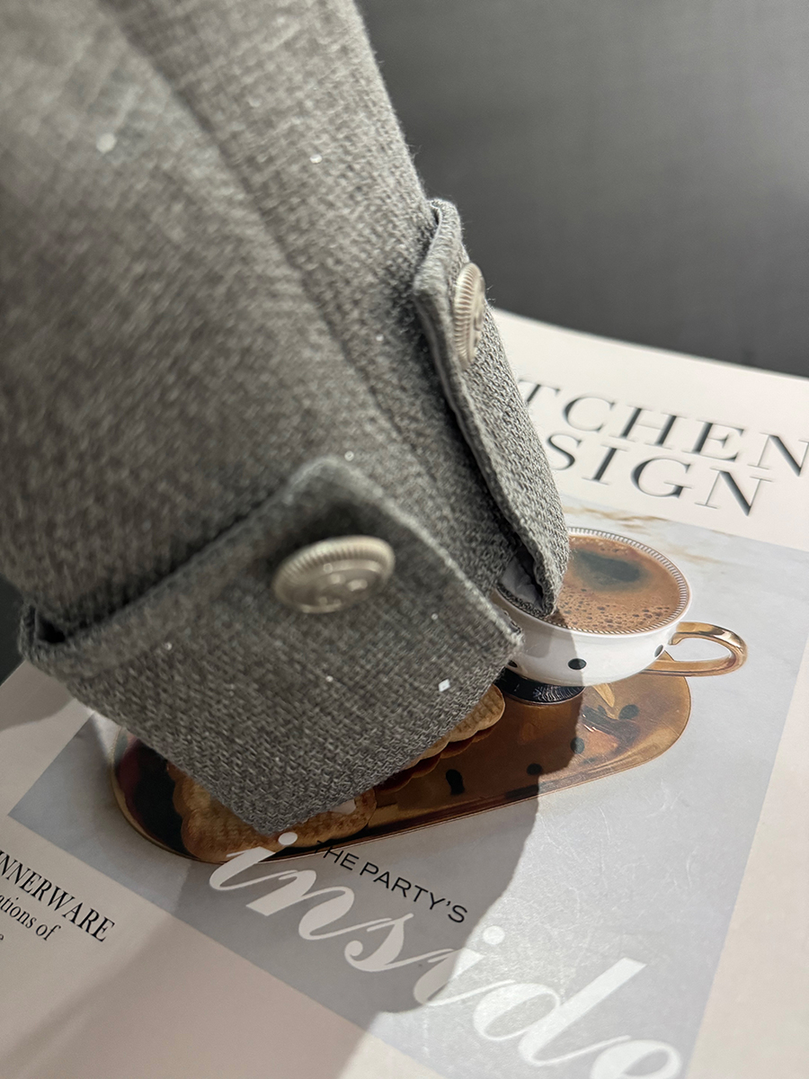 Gray Textured Wind Coat for Women - High-Quality Short Jacket for Spring & Autumn, Trendy Socialite Style Gray Textured Wind Coat for Women - High-Quality Short Jacket for Spring & Autumn, Trendy Socialite Style