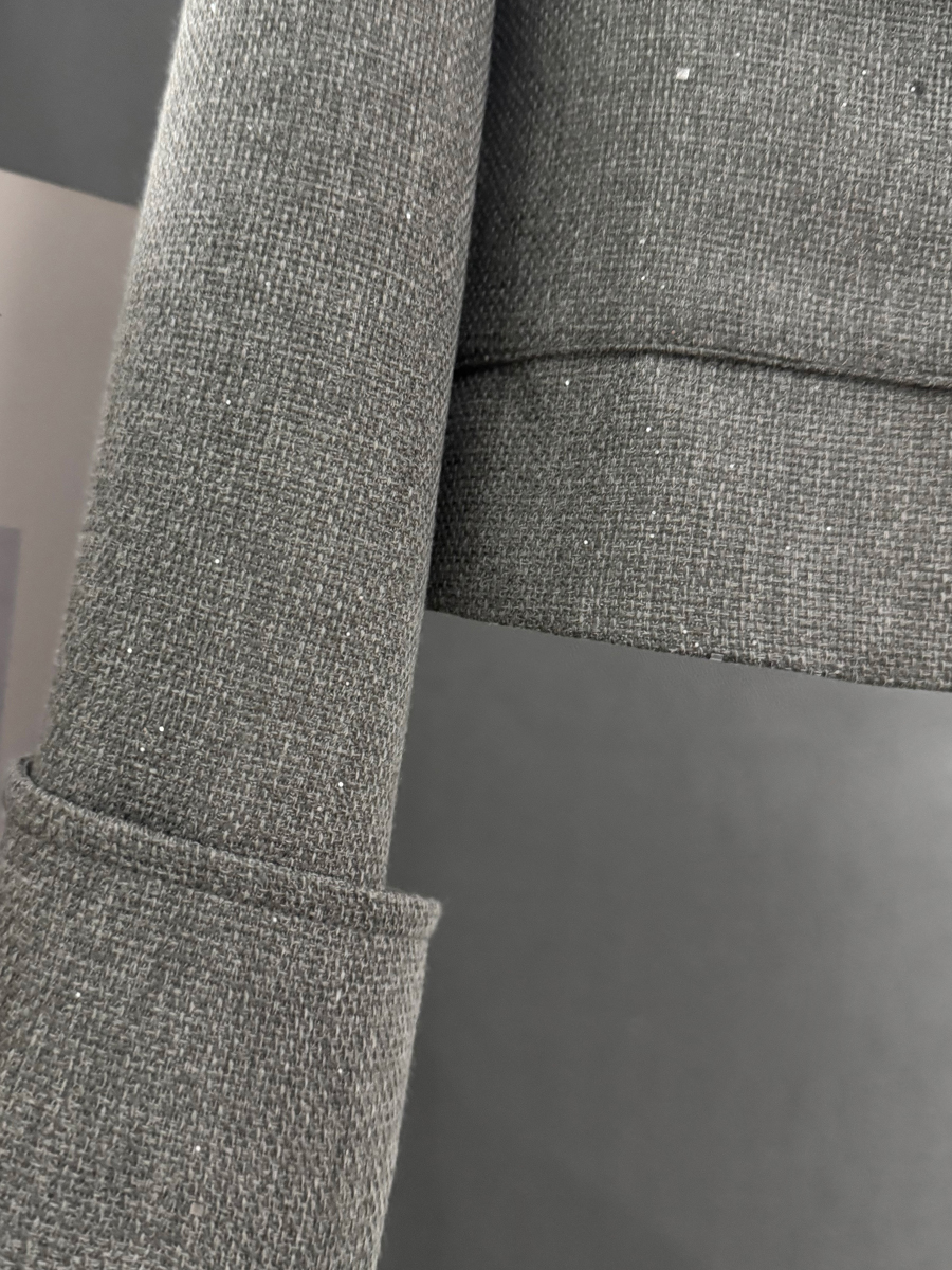 Gray Textured Wind Coat for Women - High-Quality Short Jacket for Spring & Autumn, Trendy Socialite Style Gray Textured Wind Coat for Women - High-Quality Short Jacket for Spring & Autumn, Trendy Socialite Style