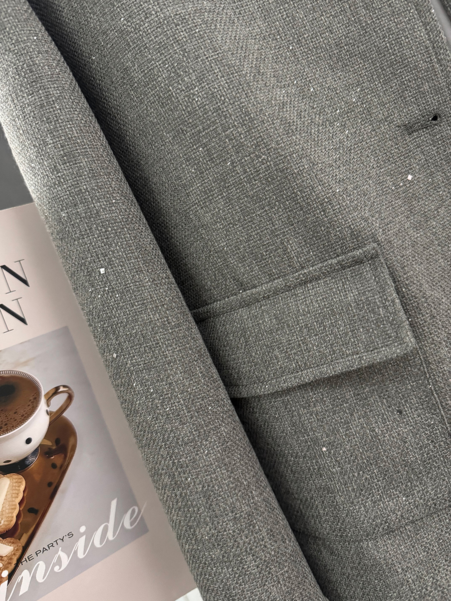 Gray Textured Wind Coat for Women - High-Quality Short Jacket for Spring & Autumn, Trendy Socialite Style Gray Textured Wind Coat for Women - High-Quality Short Jacket for Spring & Autumn, Trendy Socialite Style