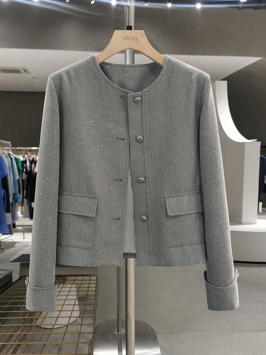 Gray Textured Wind Coat for Women - High-Quality Short Jacket for Spring & Autumn, Trendy Socialite Style Gray Textured Wind Coat for Women - High-Quality Short Jacket for Spring & Autumn, Trendy Socialite Style