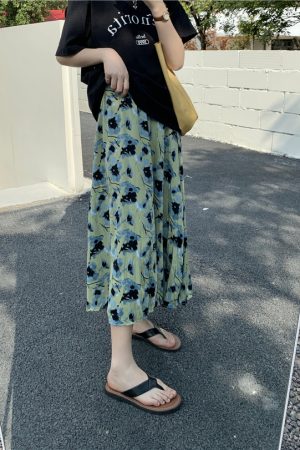 Green Floral Print A-Line Midi Skirt for Women - High-Waisted, Loose Chiffon, Plus Size, Summer Fashion Essential
