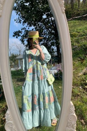 Green Retro V-Neck Dress for Women - Bohemian Long Skirt, Vintage Style, Spring Fashion, Summer of the Cicada