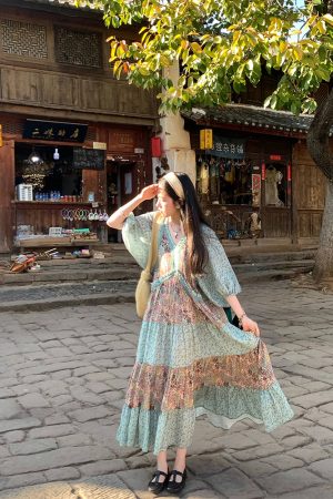 Green Retro V-Neck Dress for Women - Bohemian Long Skirt, Vintage Style, Spring Fashion, Summer of the Cicada