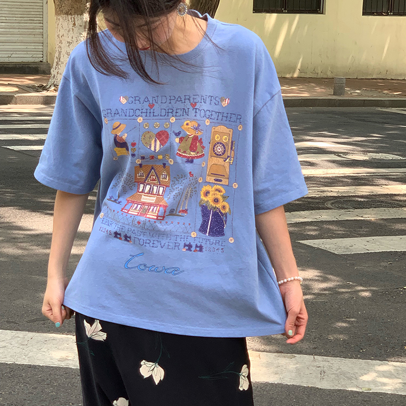 Green Short Sleeve Vintage T-Shirt for Women with Japanese Retro Girl Print, Loose Fit Pure Cotton Summer Top Green Short Sleeve Vintage T-Shirt for Women with Japanese Retro Girl Print, Loose Fit Pure Cotton Summer Top