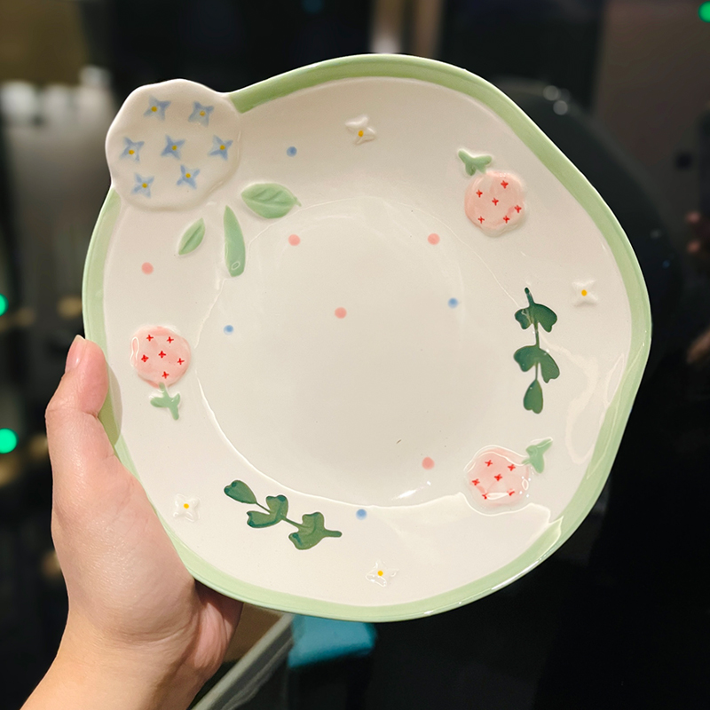 Hand-Painted Ceramic 5-Inch Rice Bowl - Fresh Elegance, Underglaze Color for Vegetables & Fruits, Perfect for Stylish Dining Hand-Painted Ceramic 5-Inch Rice Bowl - Fresh Elegance, Underglaze Color for Vegetables & Fruits, Perfect for Stylish Dining