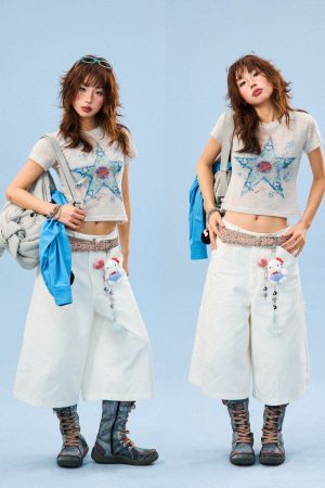 Hand-Painted Graffiti Short Sleeve T-Shirt for Women - Summer Slim Fit Cropped Top, Sweet and Spicy Style