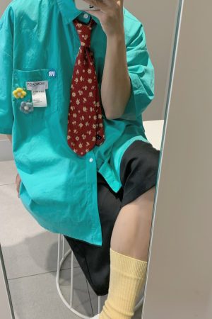 Handmade Brooch Flower Loose Shirt - Lake Blue Solid Color Short Sleeve Top for Students - Versatile Fashion Essential