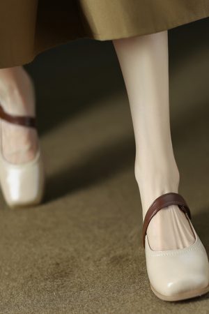 Handmade Genuine Leather Color-Blocked Mary Jane Shoes for Women, Retro Low-Heeled Flats for Spring and Autumn 2025