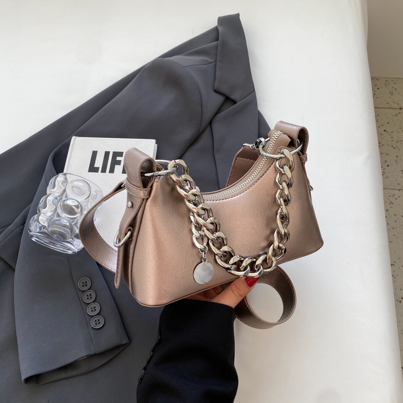 Handmade Women's Textured Chain Crossbody Bag - 2025 New Style Shoulder Underarm Bag for Chic Everyday Wear Handmade Women's Textured Chain Crossbody Bag - 2025 New Style Shoulder Underarm Bag for Chic Everyday Wear