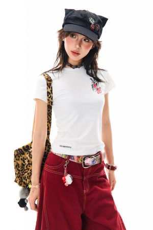 Heartbeat Cycle Letter Print Short Sleeve T-Shirt for Women - Summer Slim Fit Casual Top, Y2K Inspired Fashion