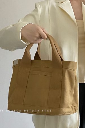 High-End Canvas Tote Bag for Women, Versatile Fashionable Lunch Bag, Chic Everyday Handbag