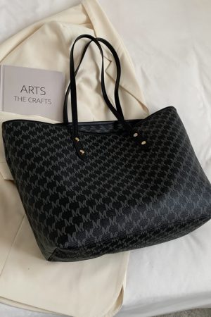 High-End Classic Tote Bag for Women - Light Luxury Commuting Handbag, Large Capacity Versatile Shoulder Bag