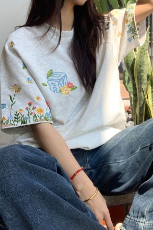 High-End Embroidered Floral Letter Short Sleeve T-Shirt for Women - Summer American Style Heavyweight Raglan Top