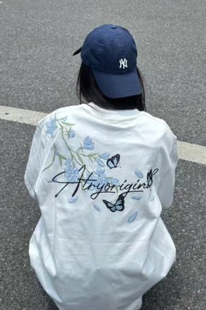 High-End Embroidered Orchid Butterfly Short-Sleeve T-Shirt for Women - Summer American Style Unique Couple Top