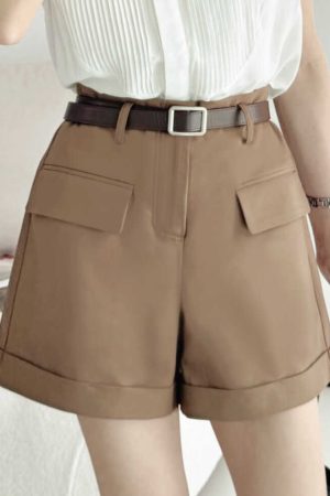 High-End Khaki Shorts with Belt, A-Line Wide-Leg Pants, Casual Loose Fit Shorts with Pockets - Versatile Everyday Style