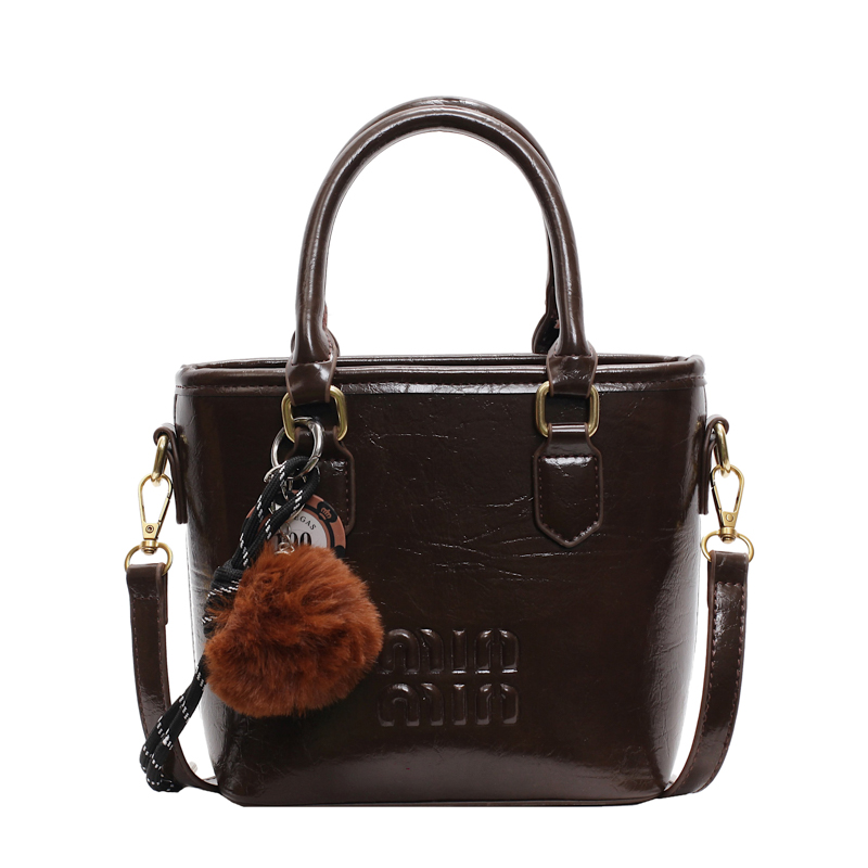 High-End Letter Design Water Bucket Tote Bag for Women - Niche Shoulder Crossbody Bag, 2025 Vegetable Basket Style High-End Letter Design Water Bucket Tote Bag for Women - Niche Shoulder Crossbody Bag, 2025 Vegetable Basket Style