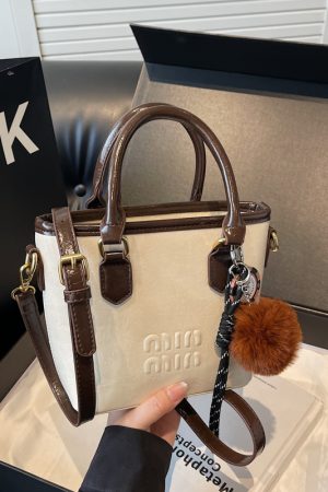 High-End Letter Design Water Bucket Tote Bag for Women - Niche Shoulder Crossbody Bag, 2025 Vegetable Basket Style