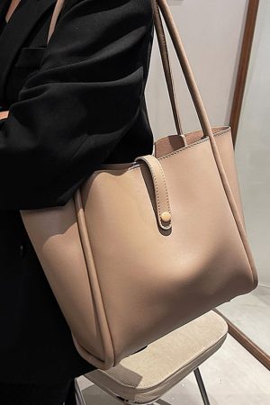 High-End Minimalist Tote Bag for Women - Large Capacity Commuter Handbag with Niche Design