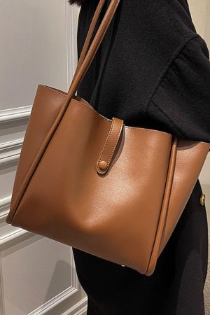 High-End Minimalist Tote Bag for Women - Large Capacity Commuter Handbag with Niche Design