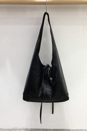 High-End Retro Soft Leather Triangular Tote Bag - Versatile Commuter Shoulder Bag for Work, Korean Style Fashion Accessory