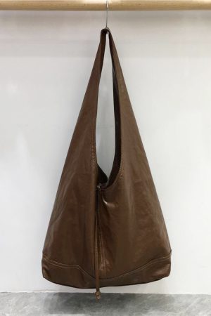 High-End Retro Soft Leather Triangular Tote Bag - Versatile Commuter Shoulder Bag for Work, Korean Style Fashion Accessory
