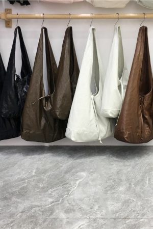 High-End Retro Soft Leather Triangular Tote Bag - Versatile Commuter Shoulder Bag for Work, Korean Style Fashion Accessory