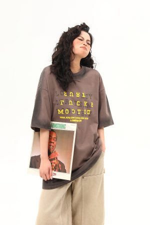 High-End Vintage Wash Gradient Short Sleeve T-Shirt for Men and Women - Trendy Heavyweight Couples Tee