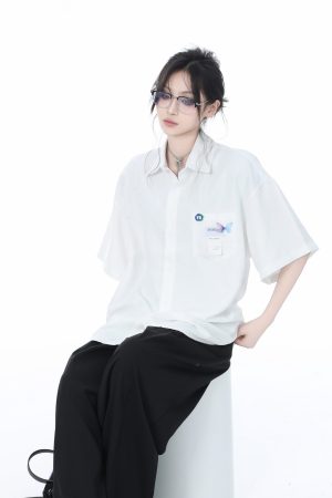 High-End White Short Sleeve Shirt for Women, Unique Loose Casual Design, Trendy Summer Fashion