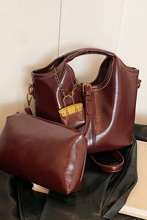High-End Women's Fashion Handbag - Stylish Versatile Tote Shoulder Crossbody Bag for Autumn/Winter 2025