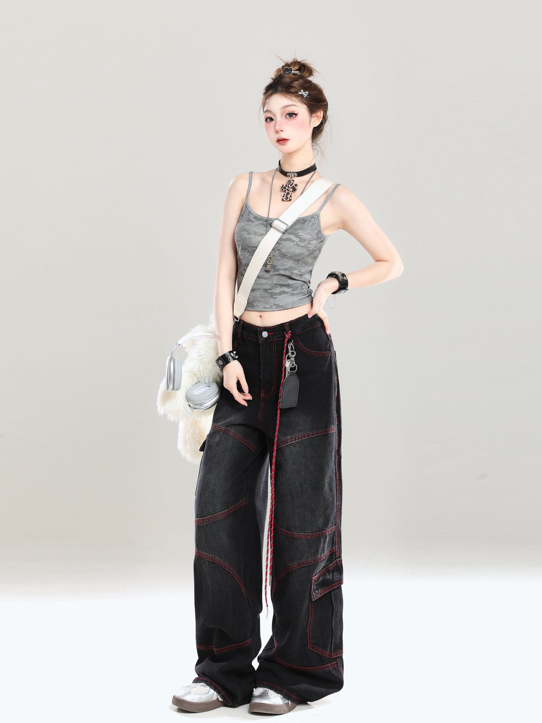 High-End Women's Straight-Leg Jeans - American Style Loose-Fit Wide-Leg Long Pants for Summer 2025, Slimming Design, Trendy Fashion High-End Women's Straight-Leg Jeans - American Style Loose-Fit Wide-Leg Long Pants for Summer 2025, Slimming Design, Trendy Fashion