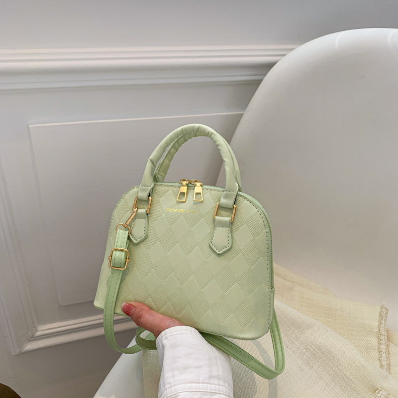 High-End Women's Textured Crossbody Bag - Versatile Retro Commuting Handbag in Niche Shell Design, Trendy 2025 Style High-End Women's Textured Crossbody Bag - Versatile Retro Commuting Handbag in Niche Shell Design, Trendy 2025 Style