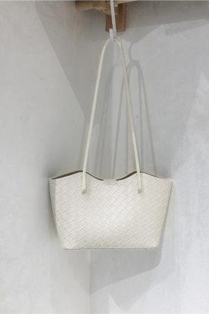 High-End Woven Textured Soft Leather Commuter Shoulder Tote Bag - Versatile Niche Design for Effortless Style